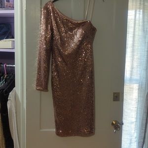 Nightway rose gold one sleeve dress